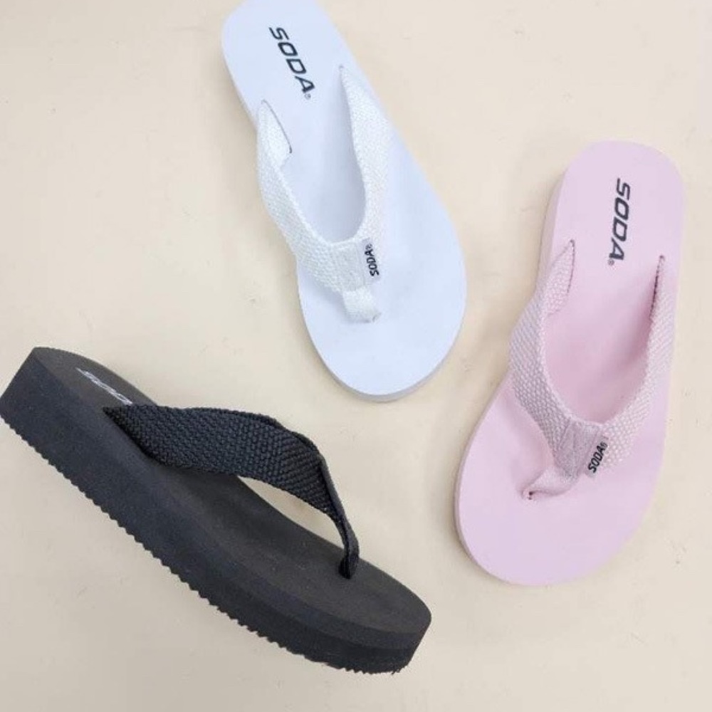 **NEW**PINK Soda Flips Flops